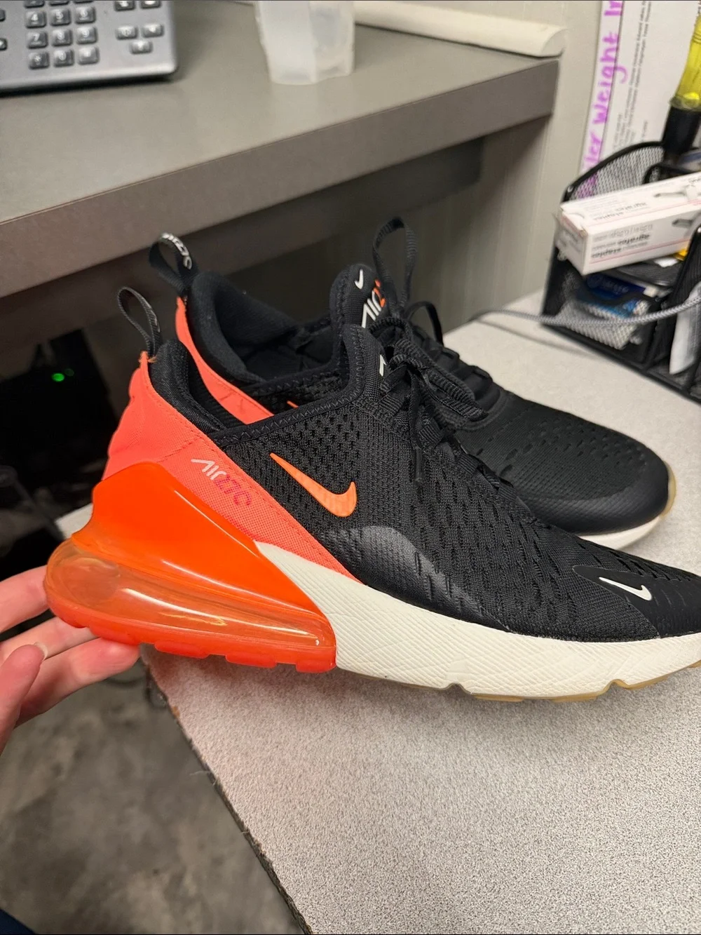 Nike Air Max 270 Running Sneakers Orange Swoosh Classic Logo Trainers